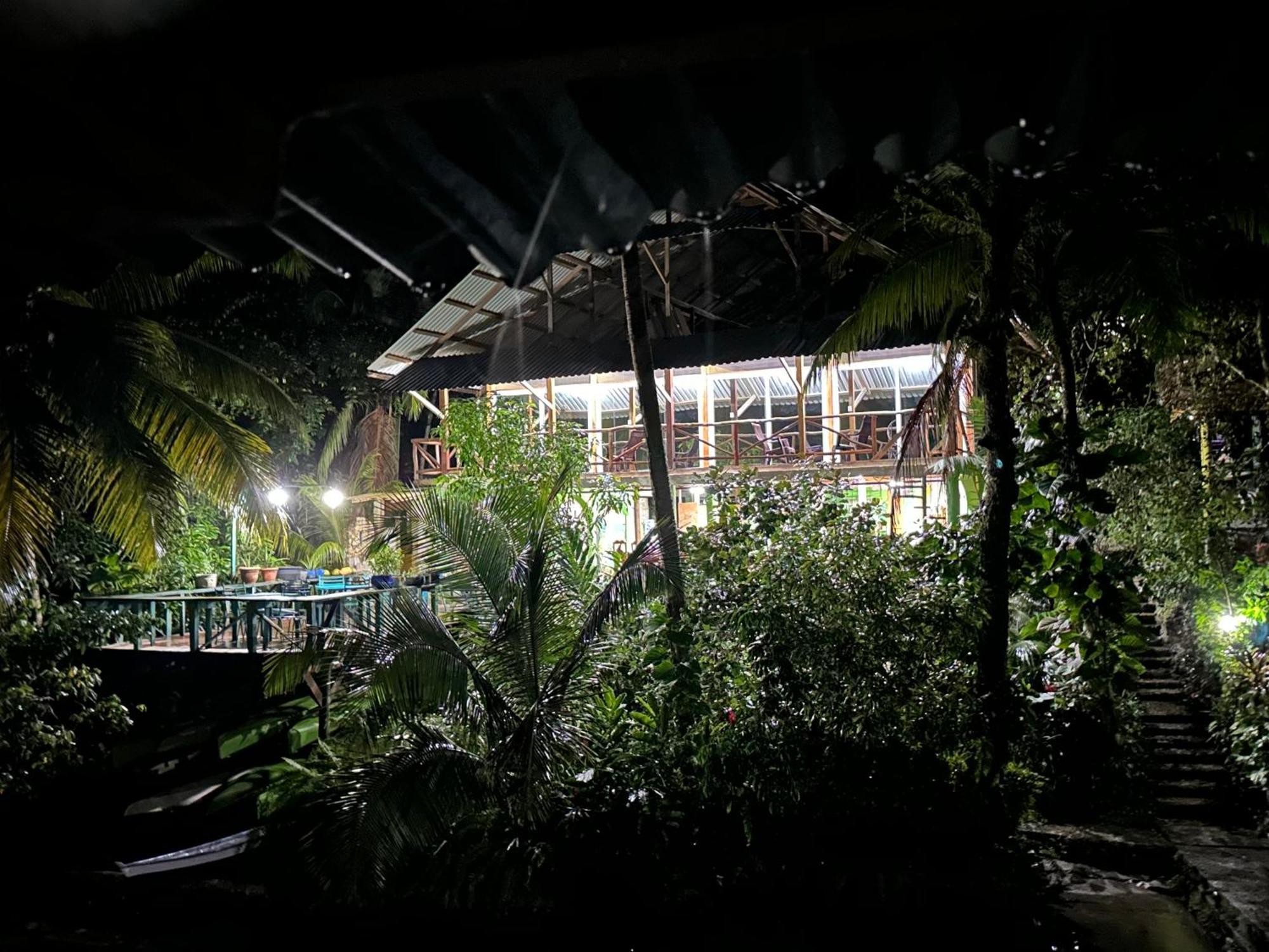 Palmeras Del Rio Hotel La Vina Extérieur photo